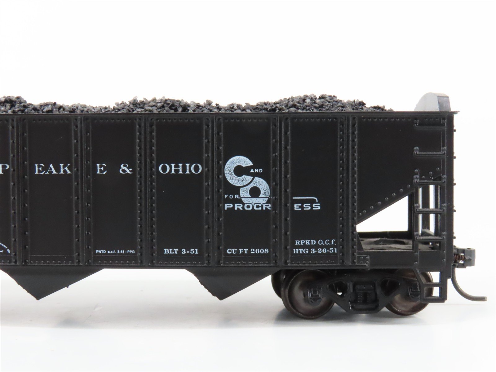 LOT of 2 HO Roundhouse 1499 C&O Progress 3-Bay Hopper w/ Coal Load - Upgraded