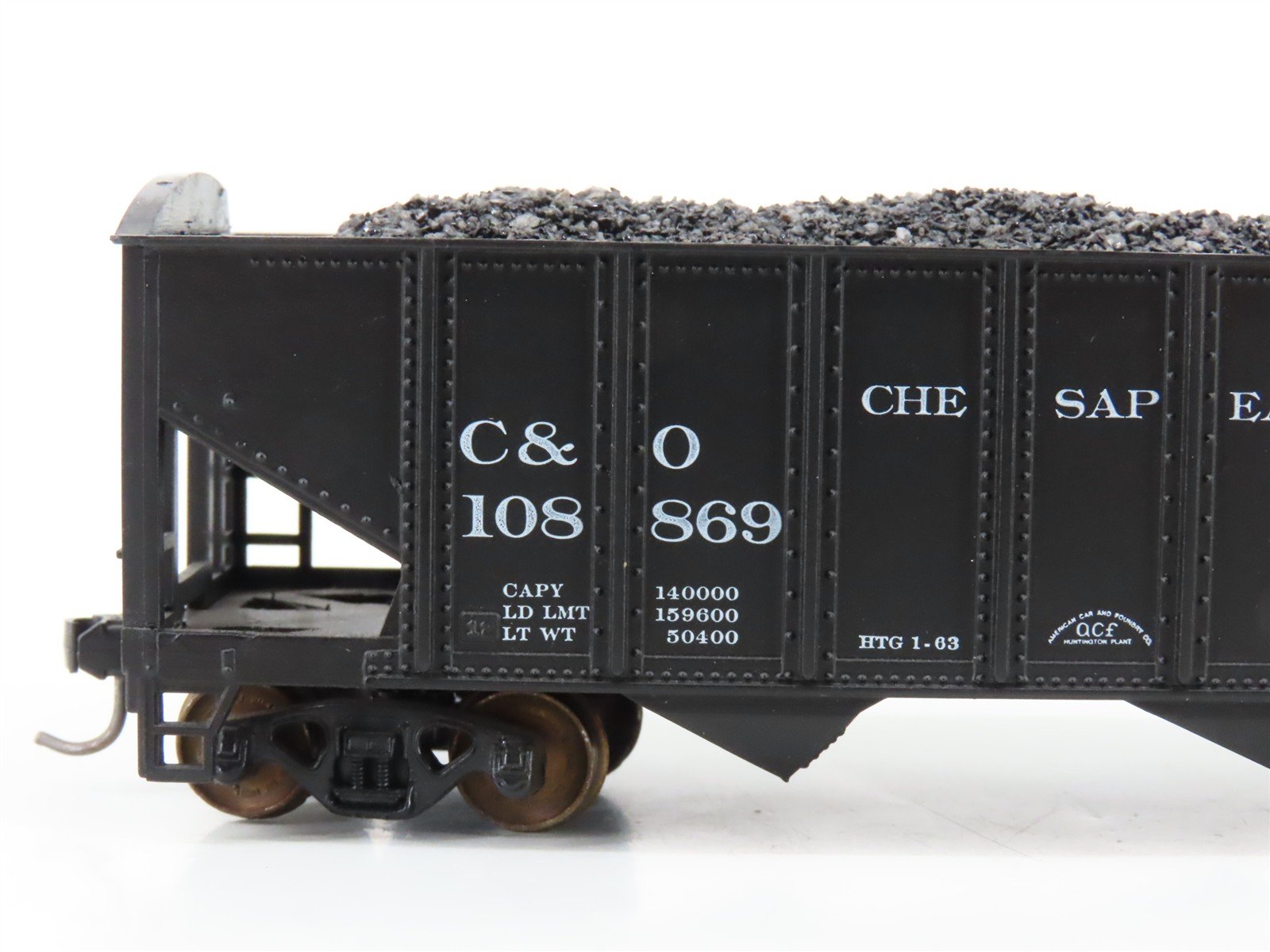 LOT of 2 HO Roundhouse 1499 C&O Progress 3-Bay Hopper w/ Coal Load - Upgraded