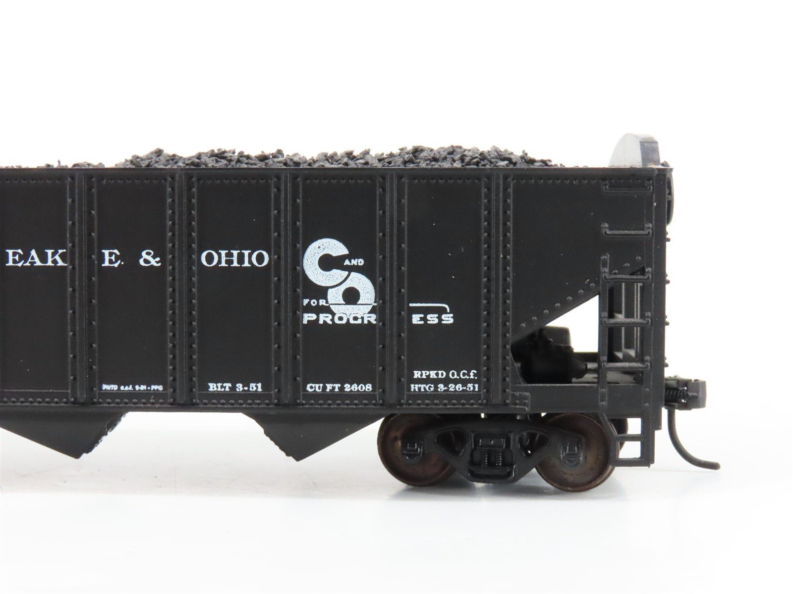 LOT of 2 HO Roundhouse 1499 C&O Progress 3-Bay Hopper w/ Coal Load - Upgraded