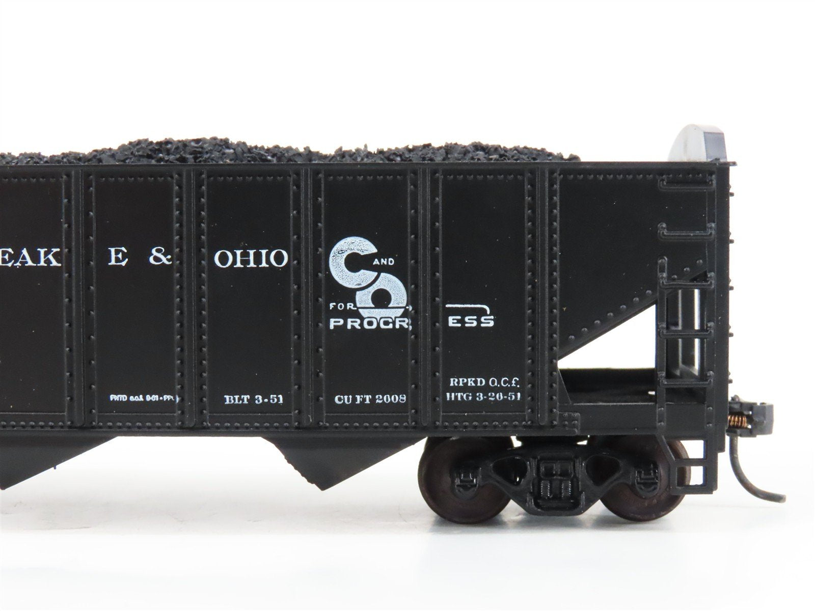 LOT of 2 HO Roundhouse 1499 C&O Progress 3-Bay Hopper w/ Coal Load - Upgraded