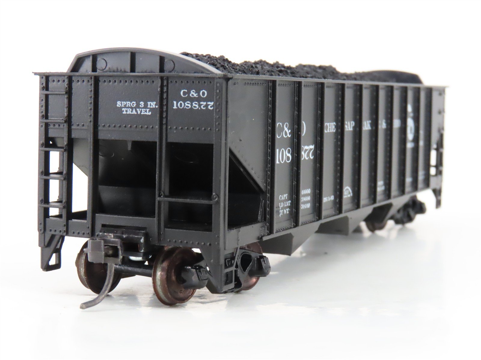 LOT of 2 HO Roundhouse 1499 C&O Progress 3-Bay Hopper w/ Coal Load - Upgraded