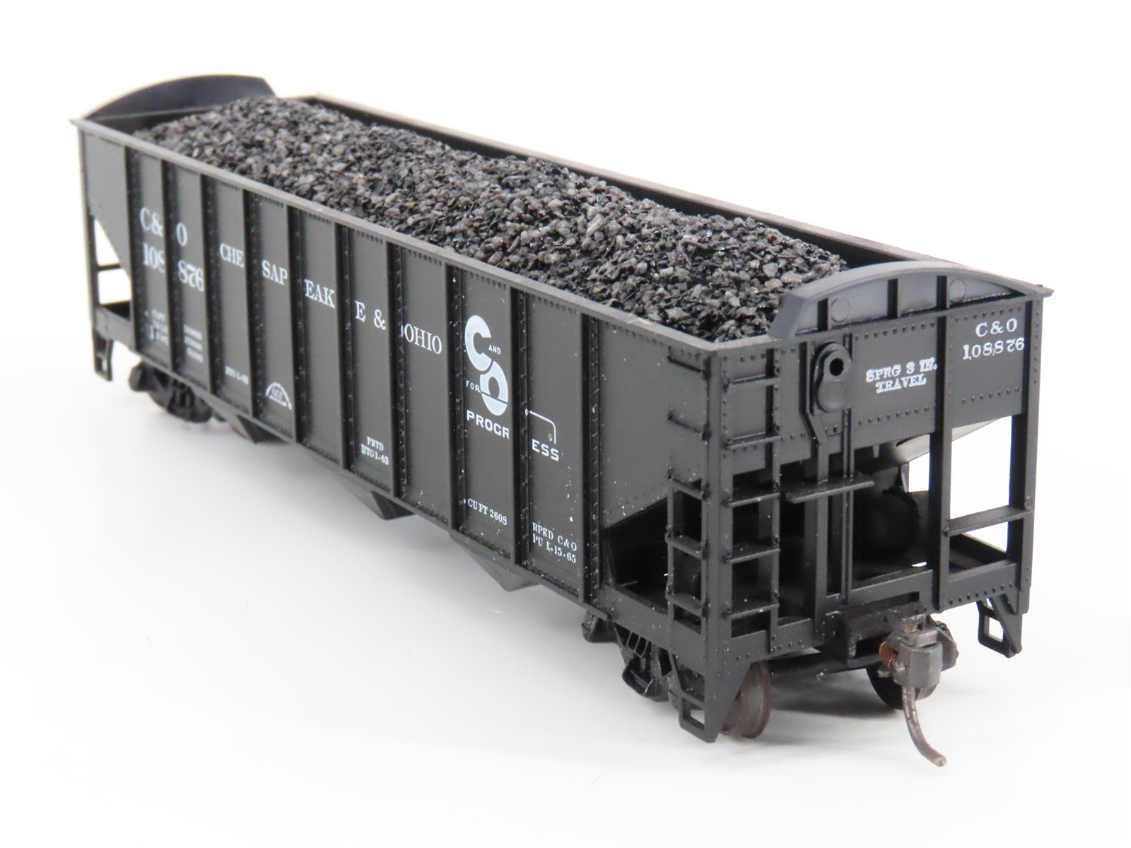 LOT of 2 HO Roundhouse 1499 C&O Progress 3-Bay Hopper w/ Coal Load - Upgraded