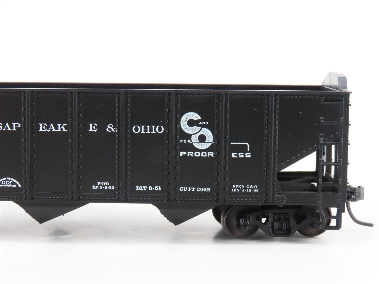 LOT of 2 HO Scale Roundhouse 1499 C&O Progress 3-Bay Open Hopper - Upgraded