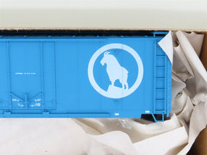 HO Scale Accurail Kit 3109 GN Great Northern Big Sky Blue 40' Box Car 6-Pack