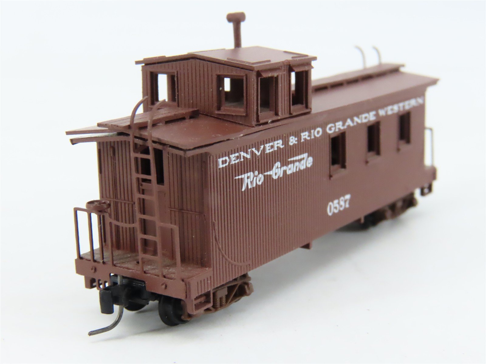 Nn3 Scale Micro-Trains MTL 15701 D&RGW Rio Grande Railroad Cupola Caboose #0587