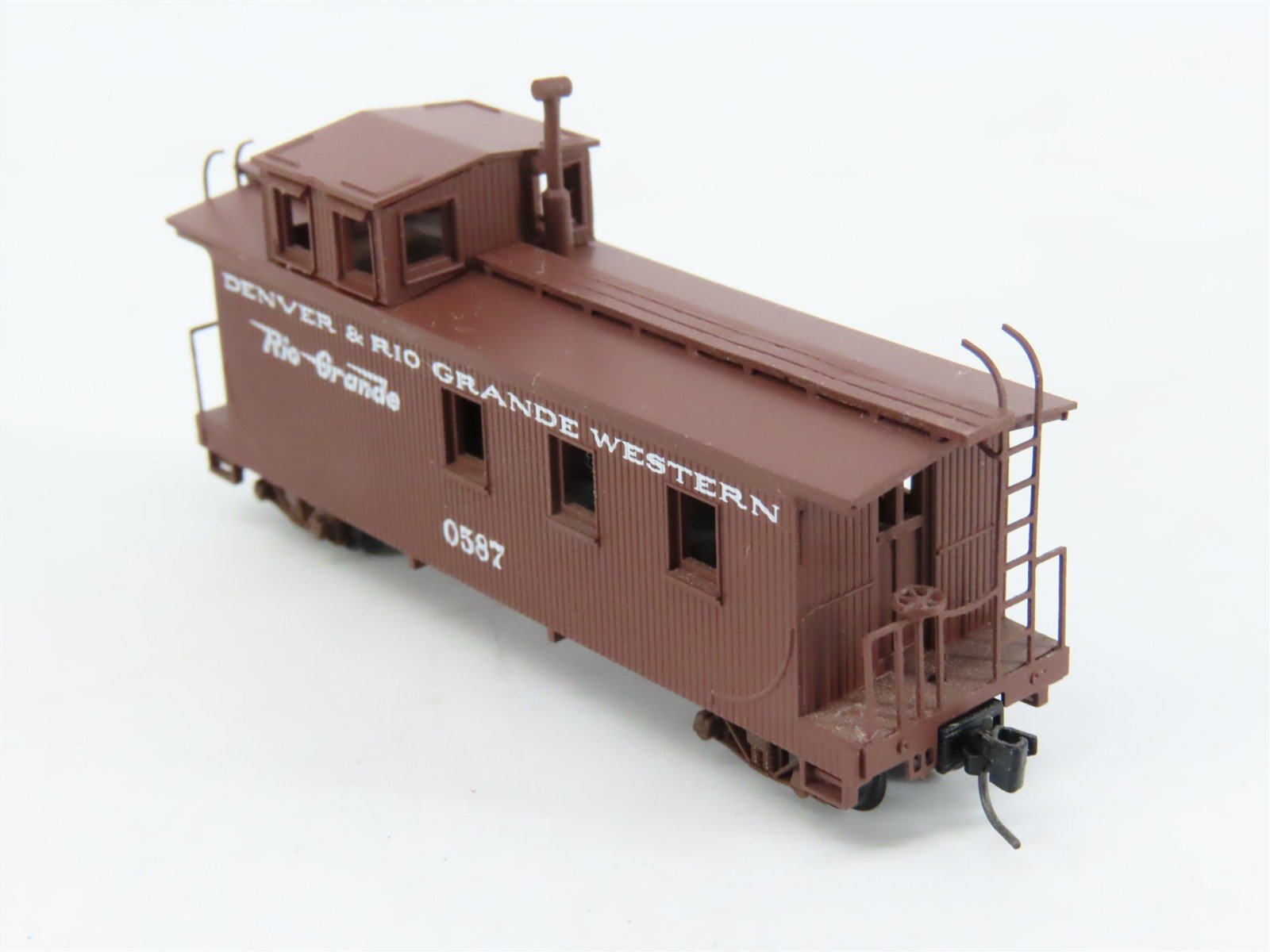 Nn3 Scale Micro-Trains MTL 15701 D&RGW Rio Grande Railroad Cupola Caboose #0587