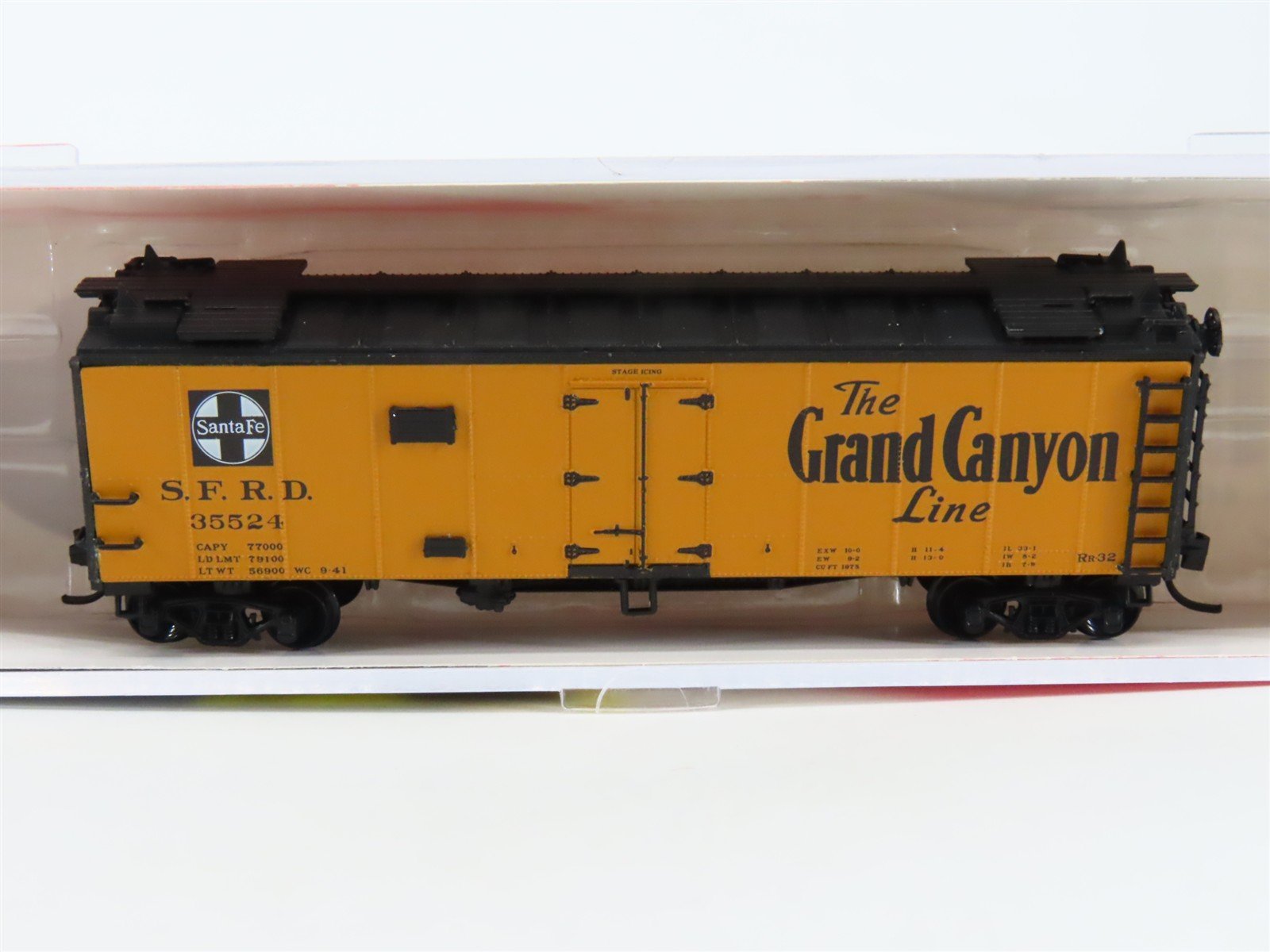 N Scale InterMountain 66114-08* SFRD Santa Fe Grand Canyon Reefer #35524