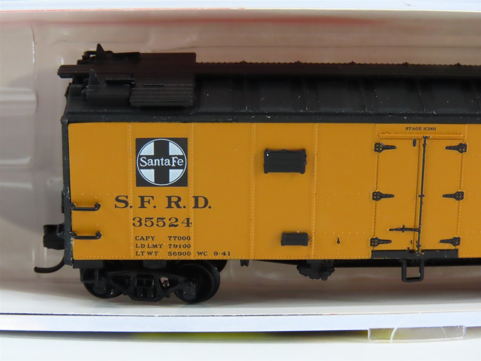 N Scale InterMountain 66114-08* SFRD Santa Fe Grand Canyon Reefer #35524