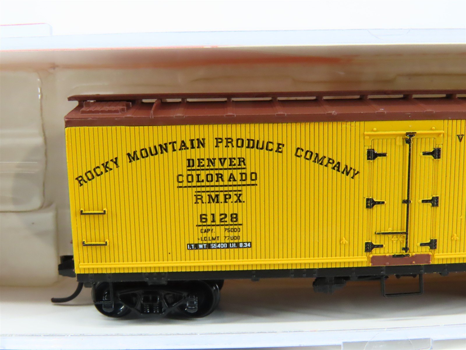 N Scale InterMountain 67724-06* RMPX Rocky Mountain Produce Company Reefer #6128