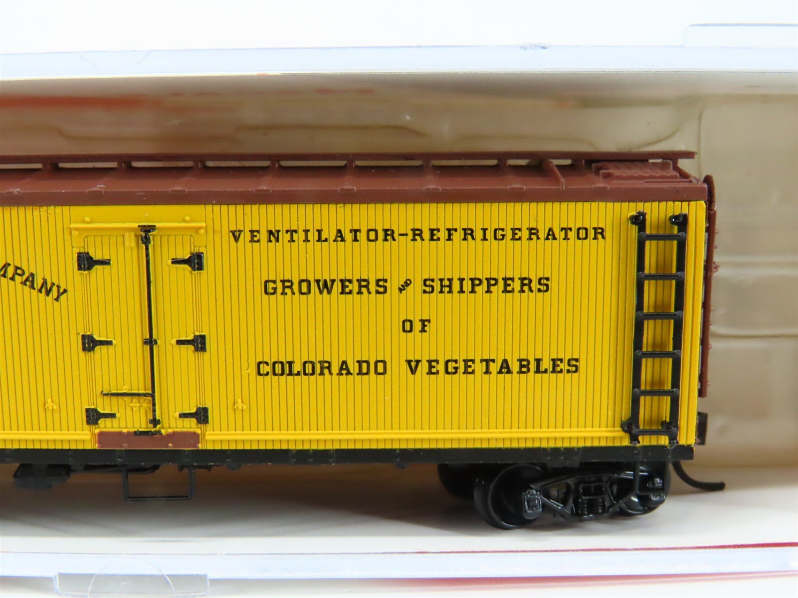 N Scale InterMountain 67724-06* RMPX Rocky Mountain Produce Company Reefer #6128