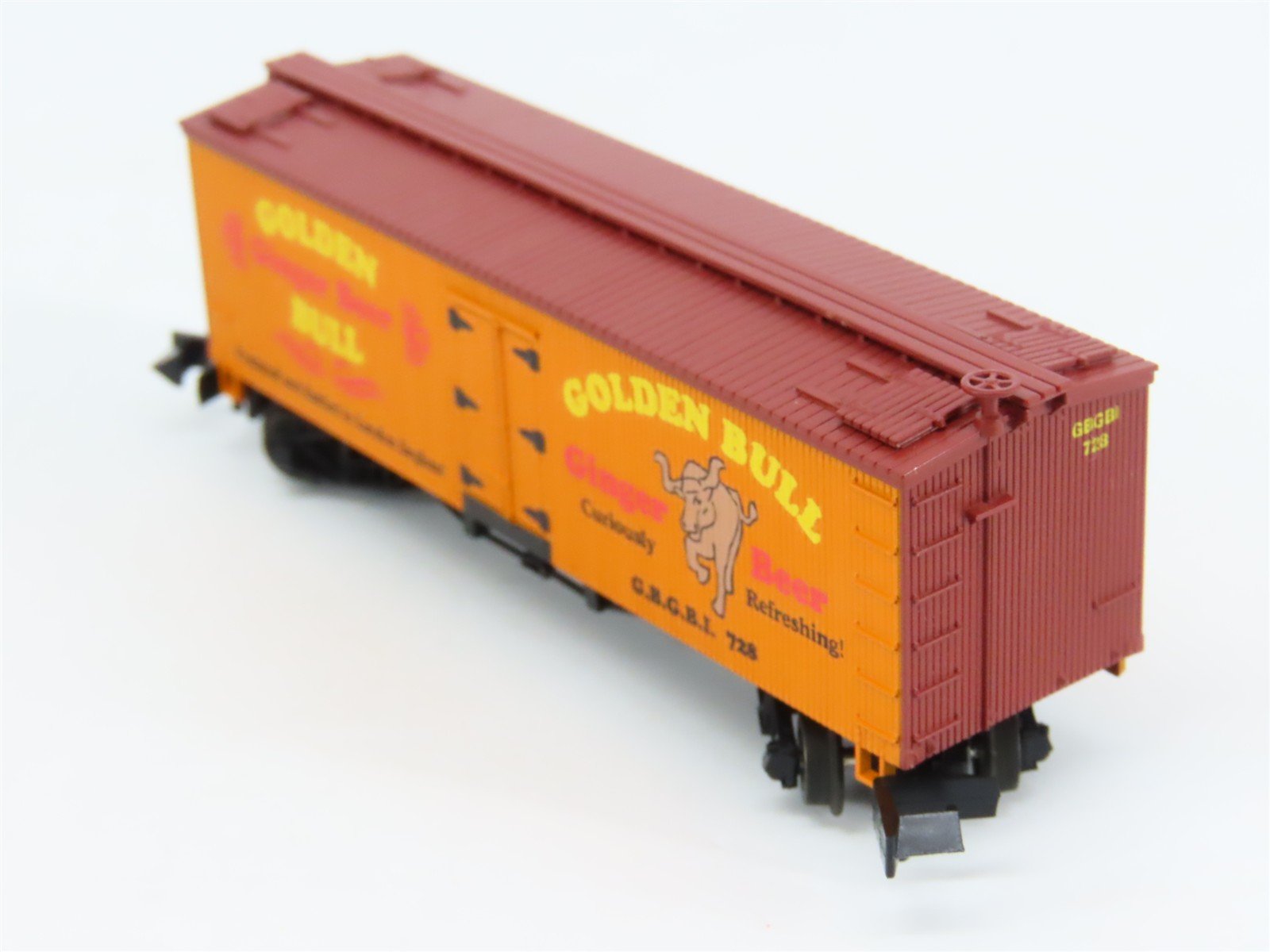 N Scale Roundhouse 8942 GBGBI Golden Bull Ginger Beer 36' Old Time Reefer #728