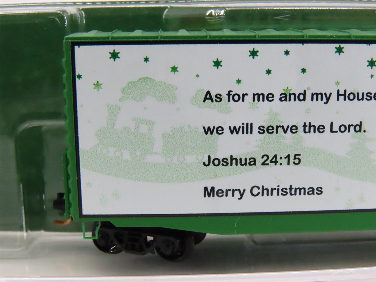 N Scale Micro-Trains MTL 10100802 Custom 2015 Christmas 40' Hi Cube Box Car 43.1