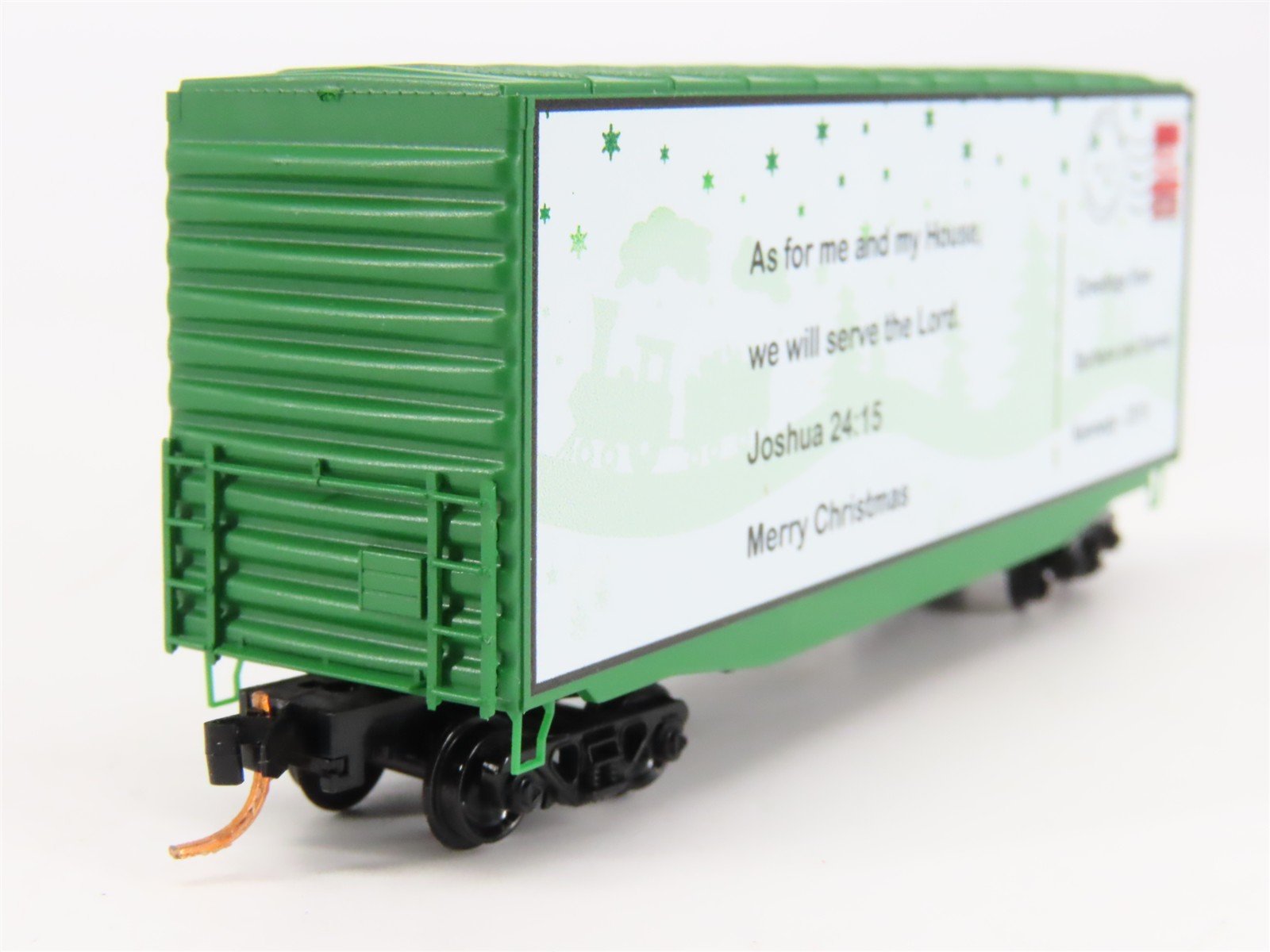 N Scale Micro-Trains MTL 10100802 Custom 2015 Christmas 40' Hi Cube Box Car 43.1