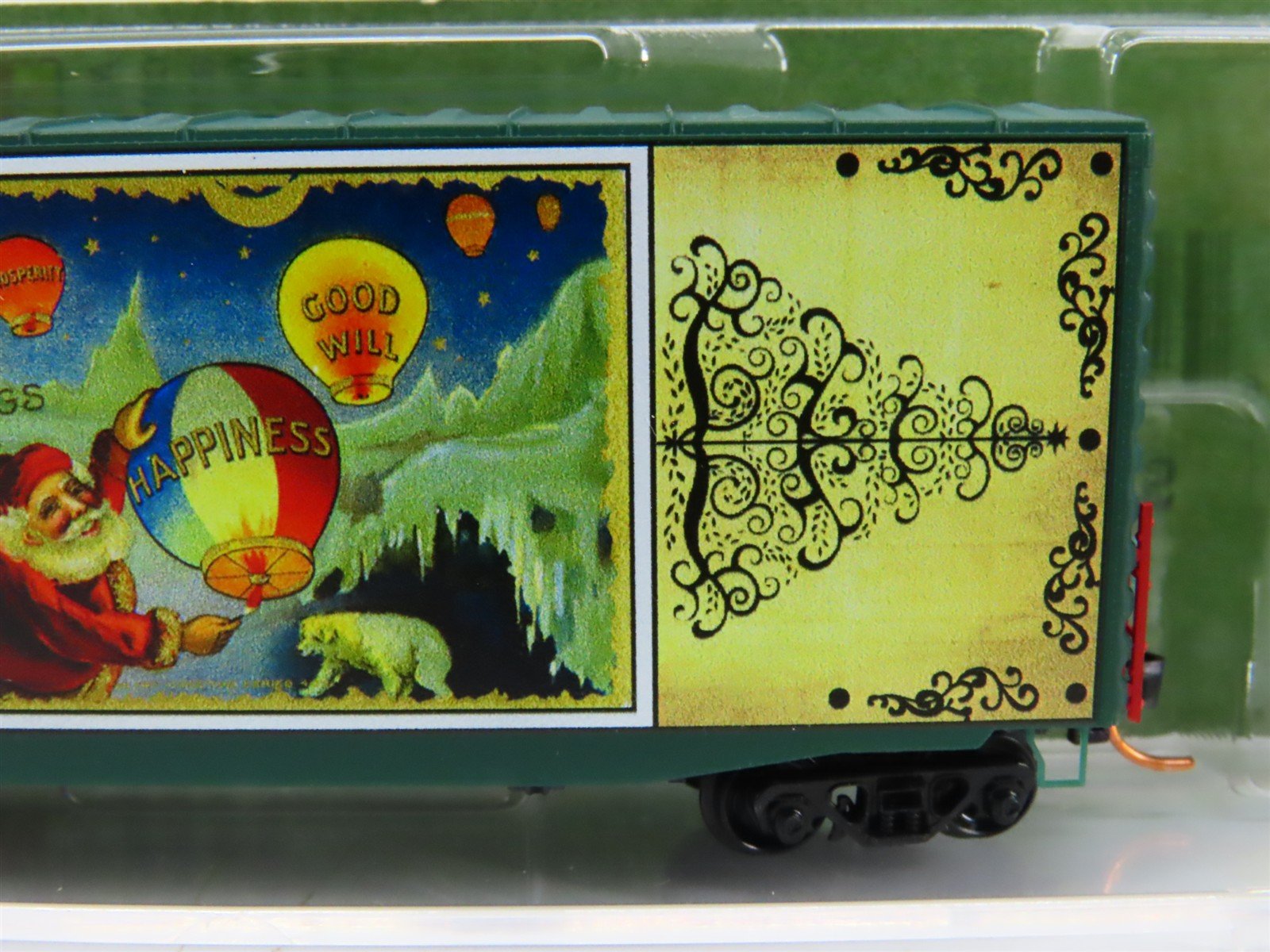 N Scale Micro-Trains MTL 10100813 Christmas Postcard Santa's Balloons Box Car #3