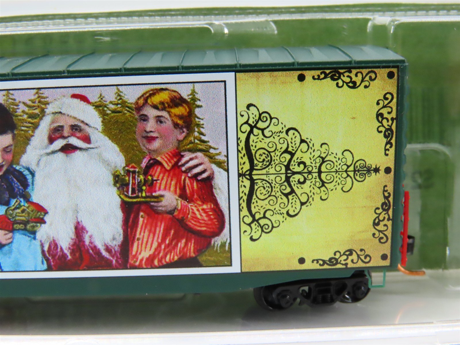 N Micro-Trains MTL 10100816 Vintage Christmas Postcard Santa Claus Box Car #6