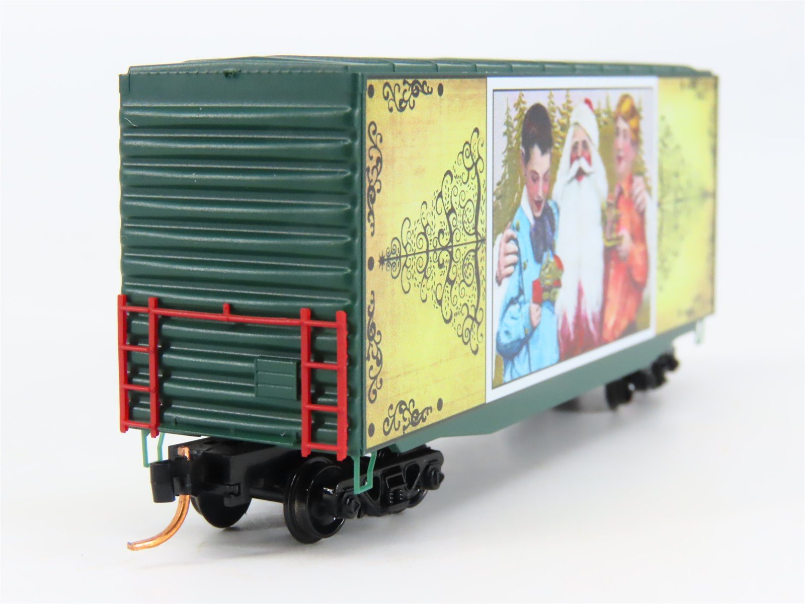 N Micro-Trains MTL 10100816 Vintage Christmas Postcard Santa Claus Box Car #6