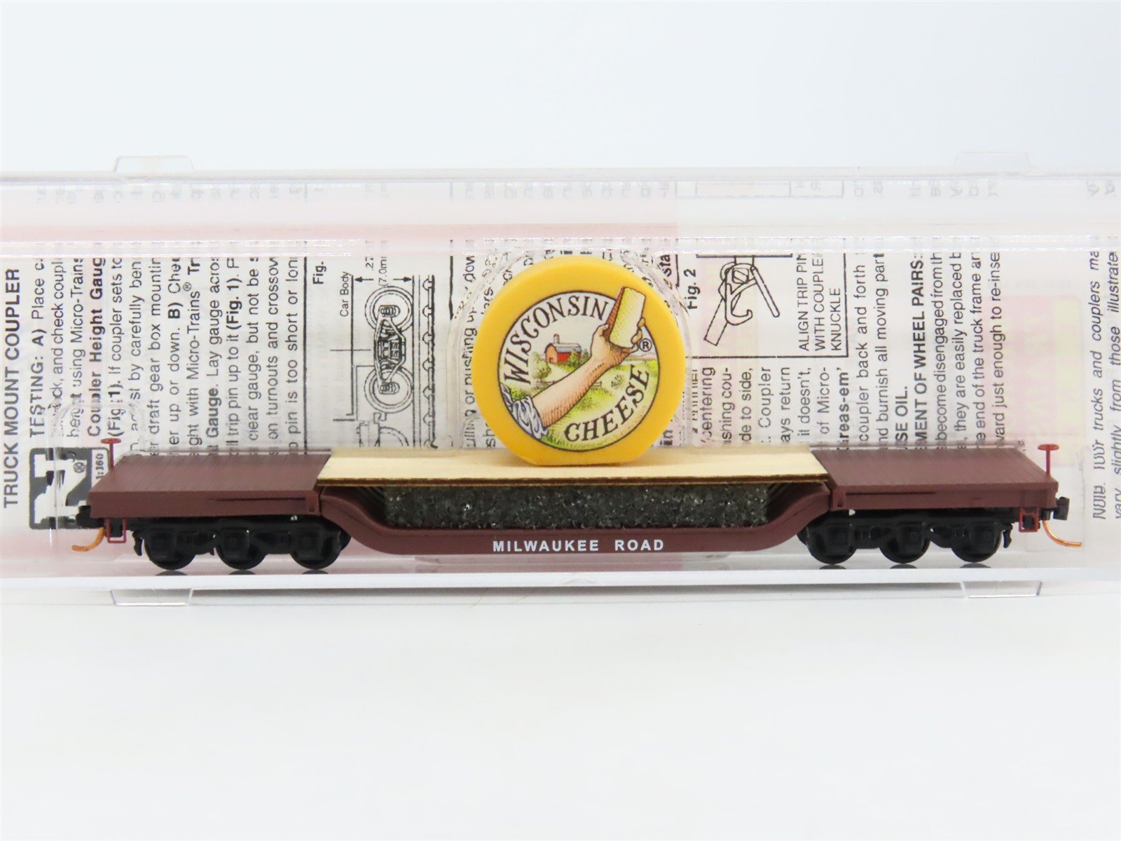 N Micro-Trains MTL NSE 13-52 MILW Milwaukee Flat Car w/ Wisconsin Cheese Load