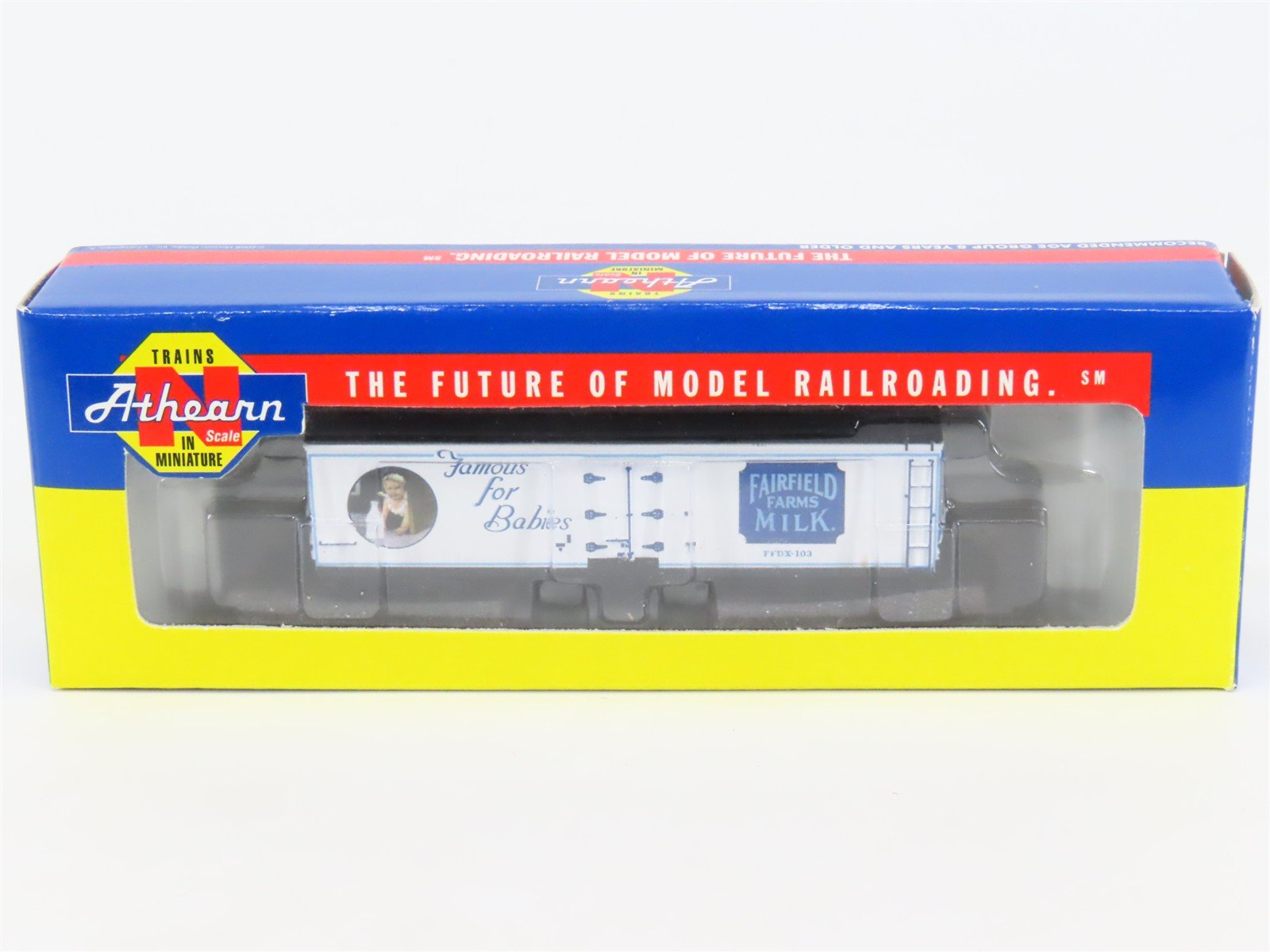 N Scale Athearn 11621 FFDX Fairfield Farms 40' Wood Milk Car #103