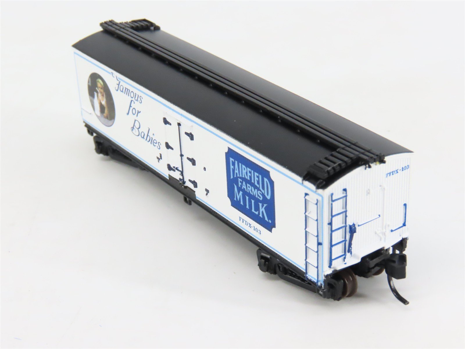 N Scale Athearn 11621 FFDX Fairfield Farms 40' Wood Milk Car #103