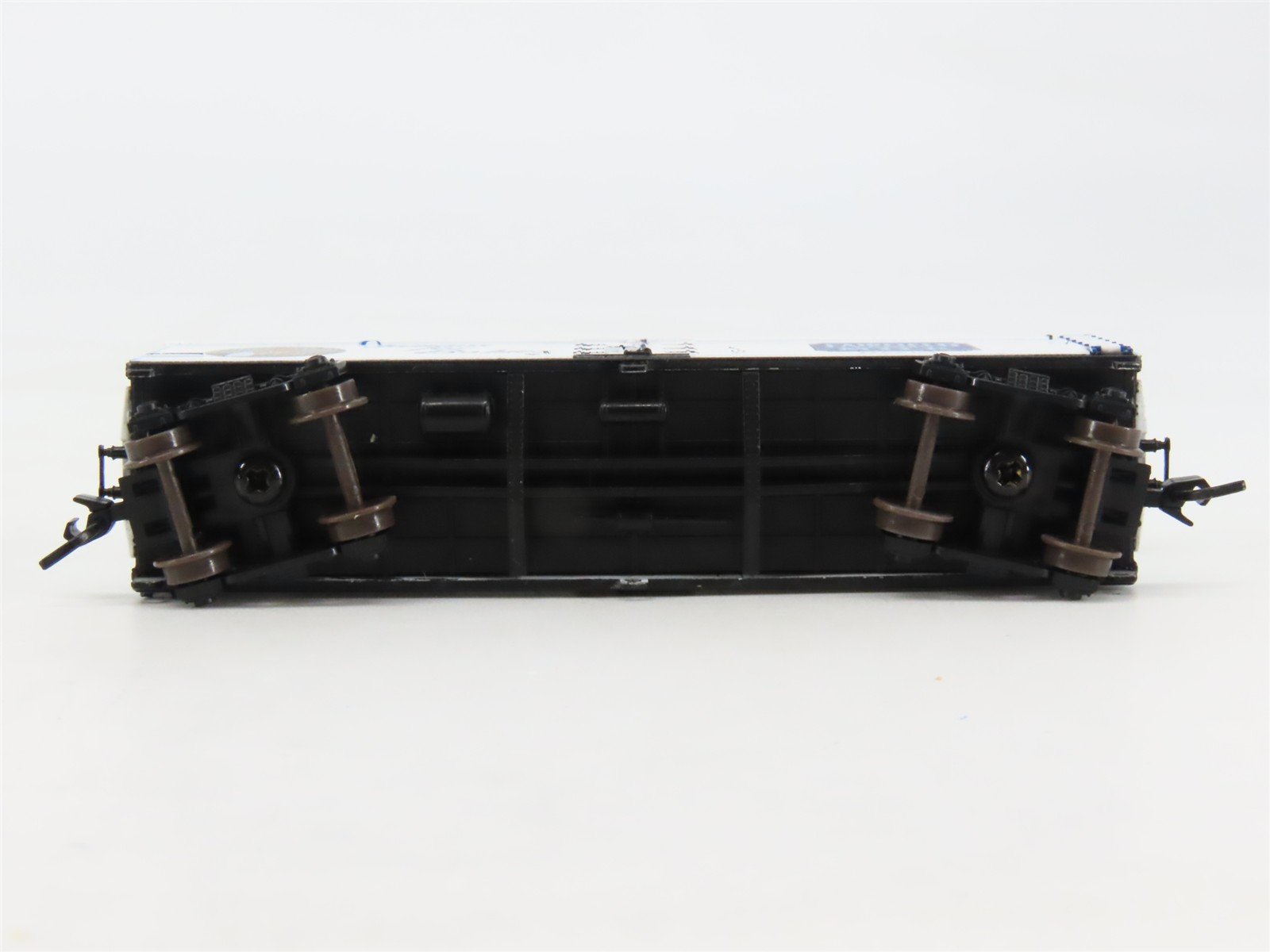 N Scale Athearn 11621 FFDX Fairfield Farms 40' Wood Milk Car #103