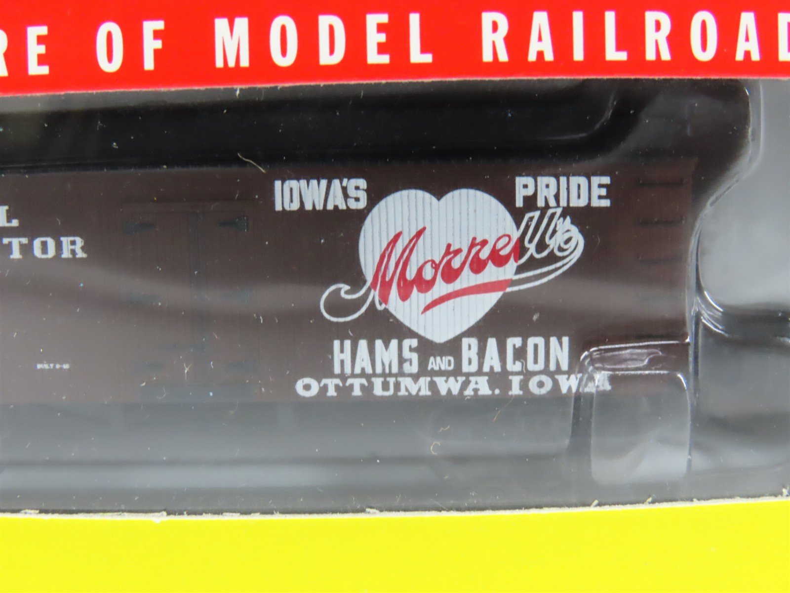 N Scale Athearn 11538 MRX Morrell 36' Wood Reefer #5628