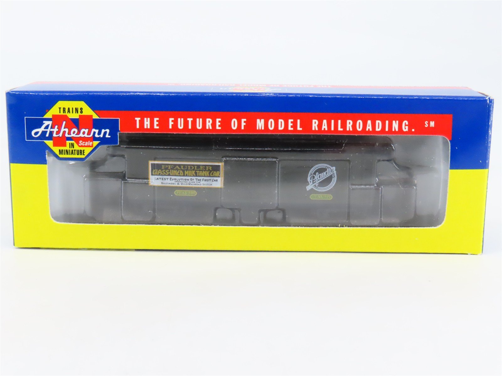 N Scale Athearn 11609 PFAX Pfaudler 40' Wood Milk Car #501