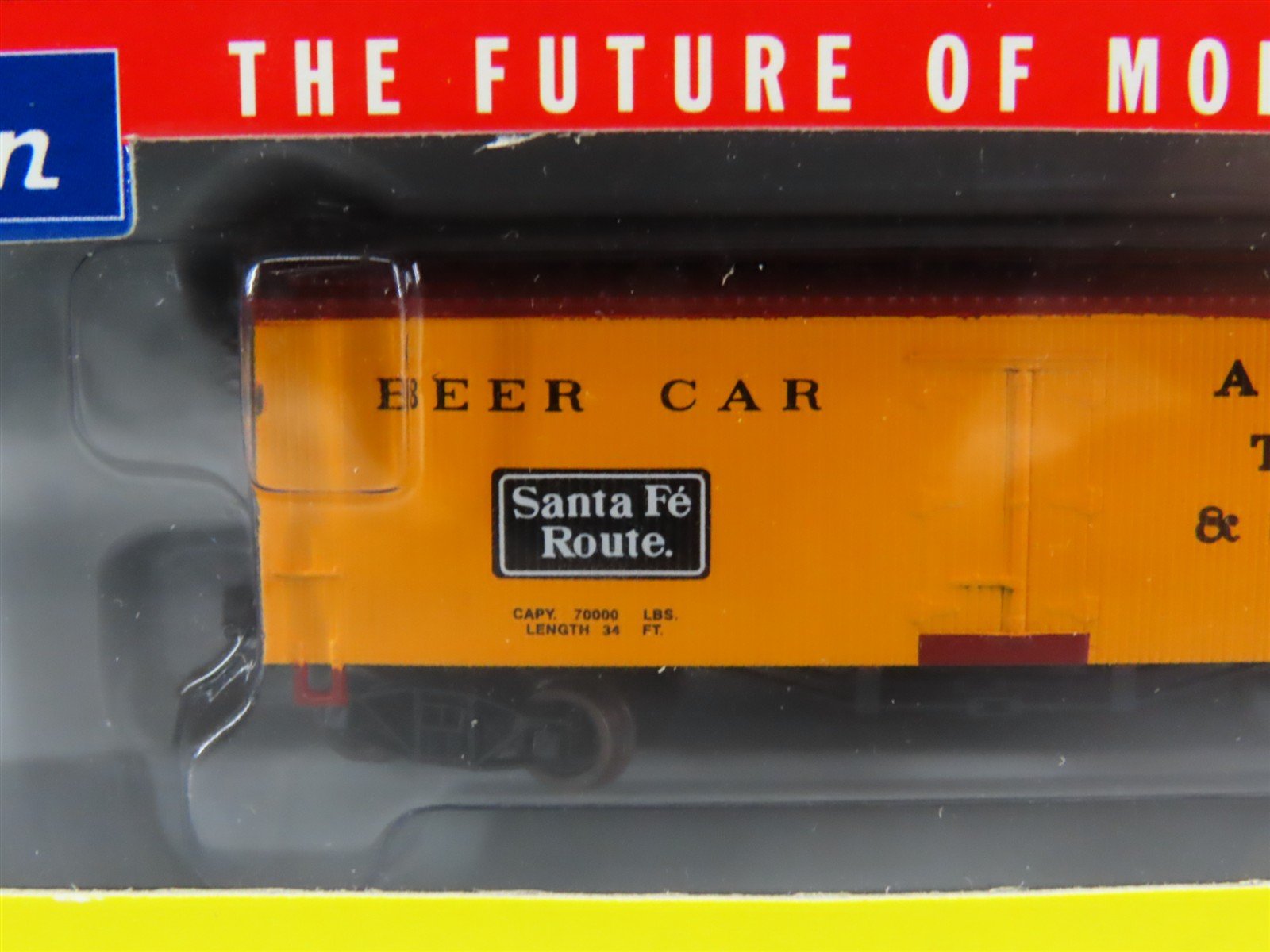 N Scale Athearn 10498 ATSF Santa Fe Route 36' Wood Reefer #2986