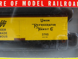 N Scale Athearn 10501 URTC Schlitz Beer 36' Wood Reefer #3765
