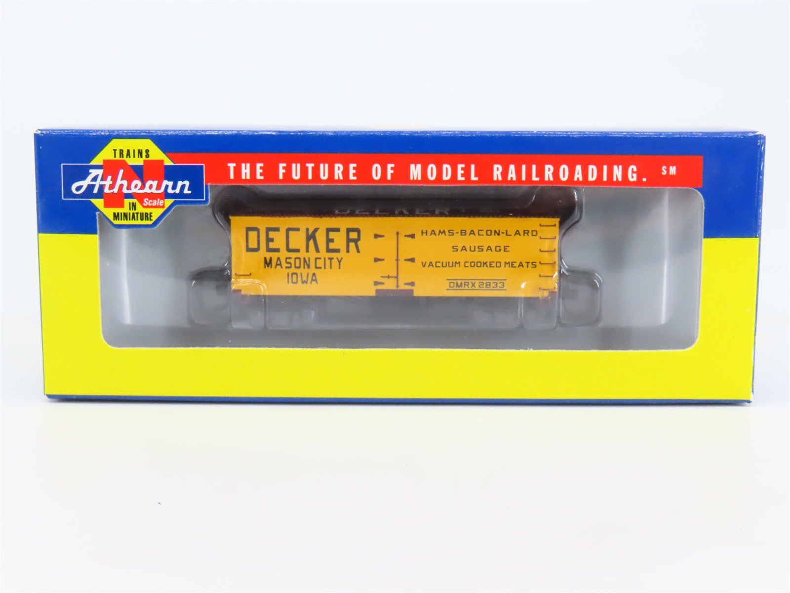 N Scale Athearn 10516 DMRX Decker Mason City Iowa 36' Wood Reefer #2833