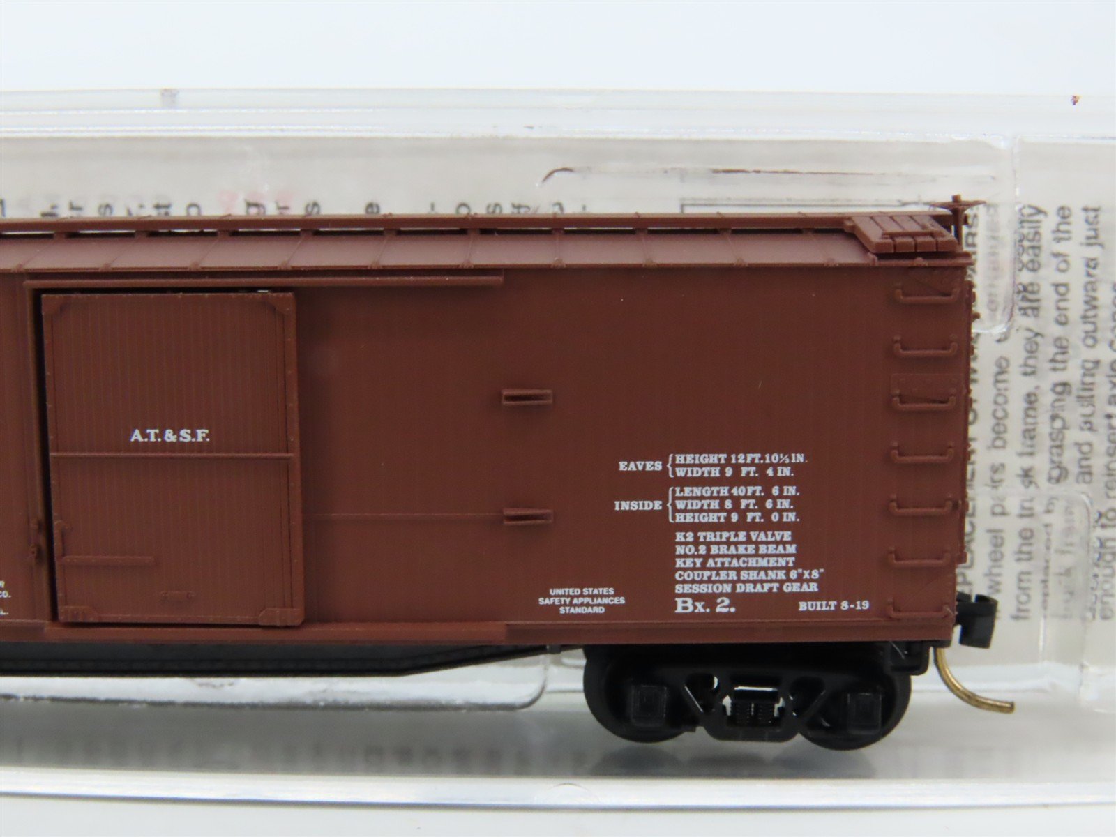 N Scale Micro-Trains MTL 39060 ATSF Santa Fe 40' Single Door Box Car #38693 C.T.