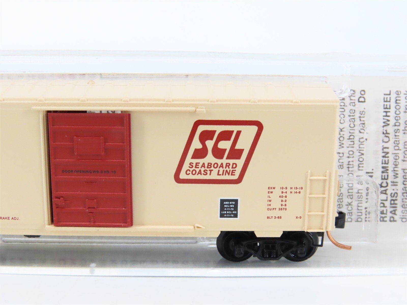 N Scale Micro-Trains MTL 24160 SCL Seaboard Coast Line 40' Box Car #813557