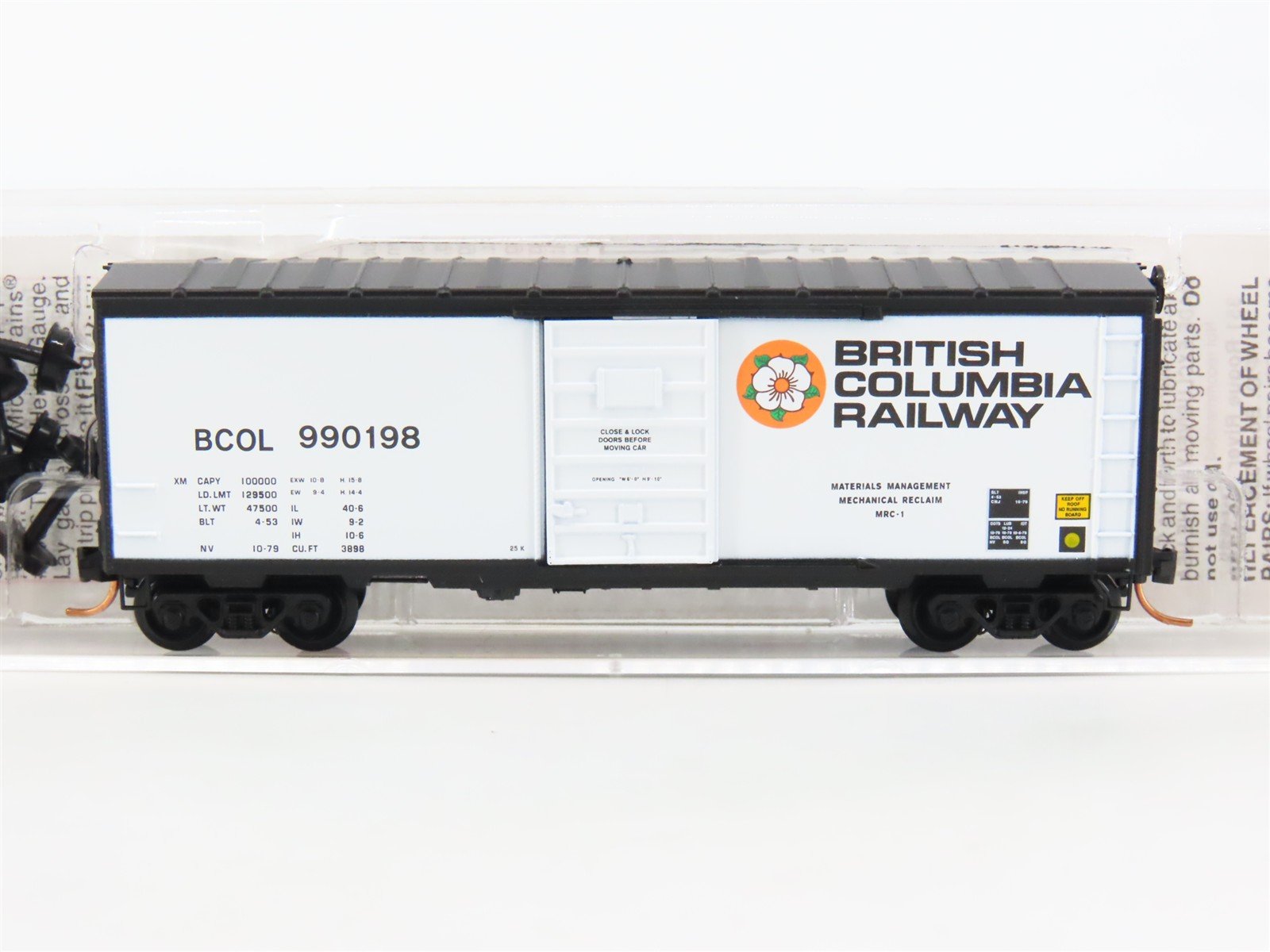 N Scale Micro-Trains MTL 07300060 BCOL British Columbia 40' Box Car #990198