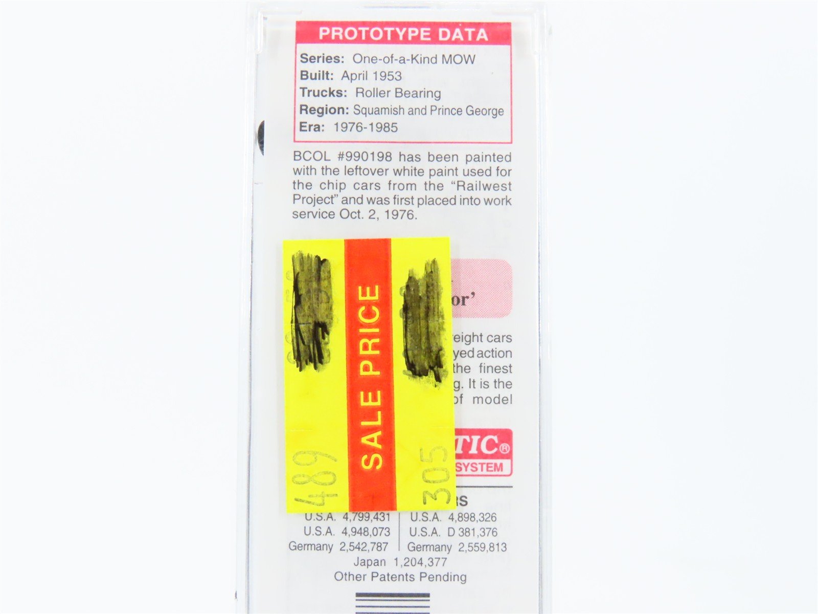 N Scale Micro-Trains MTL 07300060 BCOL British Columbia 40' Box Car #990198
