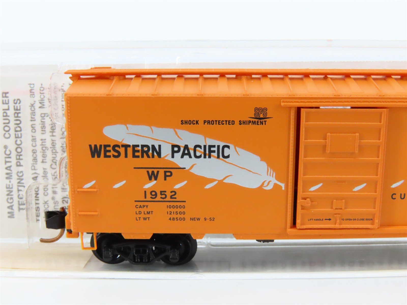 N Scale Micro-Trains MTL 20506 WP Western Pacific Feather 40' Box Car #1952