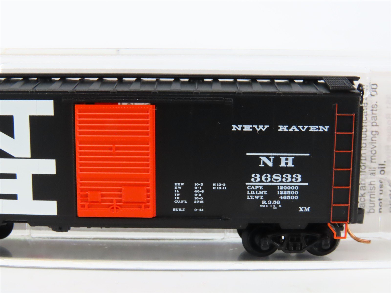 N Scale Micro-Trains MTL 20556 NH New Haven 40' Single Door Box Car #36833