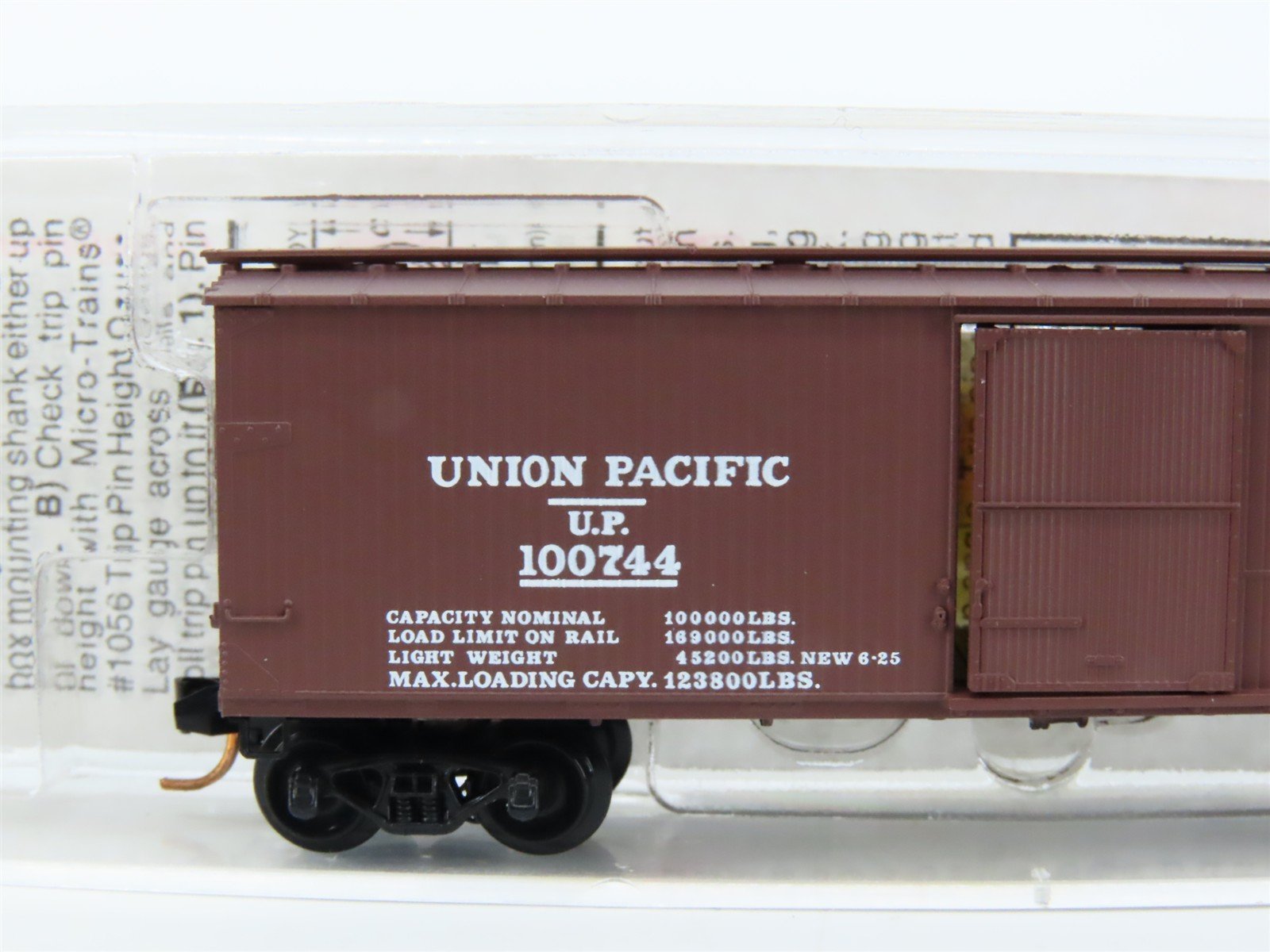 N Scale Micro-Trains MTL 39210 UP Union Pacific Overland 40' Box Car #100744