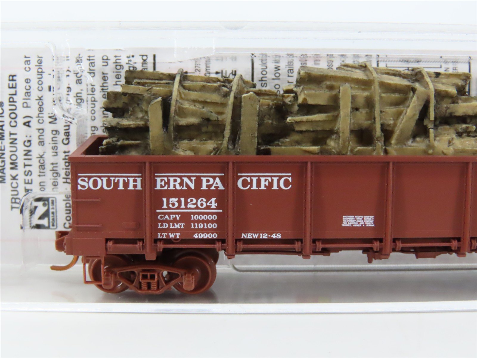 N Scale Micro-Trains MTL 08300081 SP Southern Pacific Gondola #151264 w/ Load