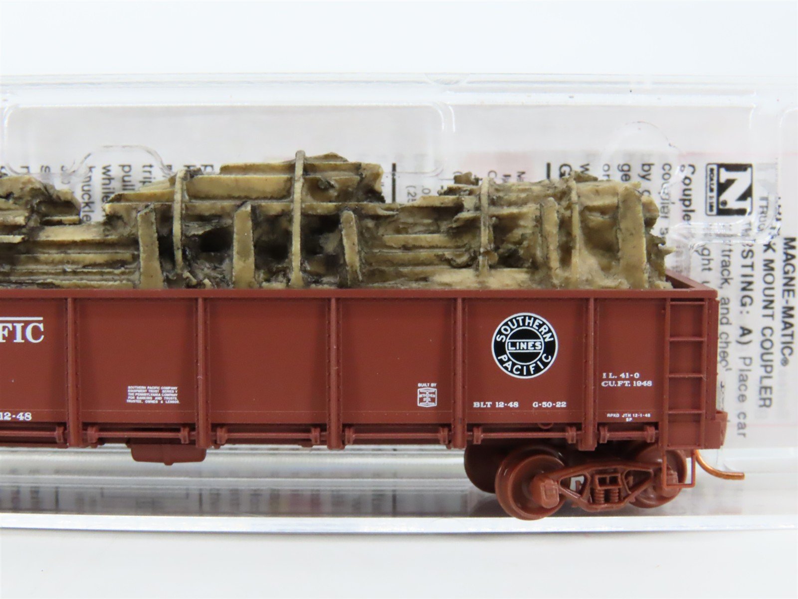 N Scale Micro-Trains MTL 08300082 SP Southern Pacific Gondola #151273 w/ Load