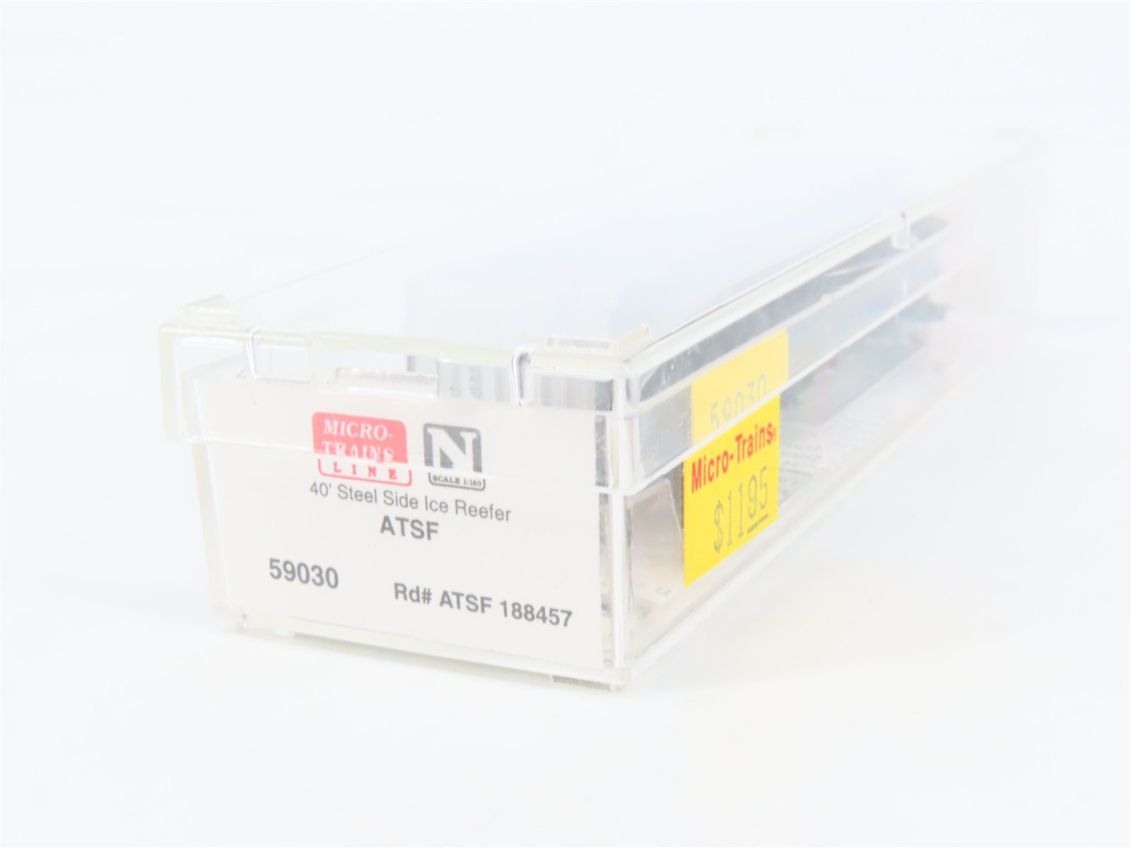N Scale Micro-Trains MTL 59030 ATSF Santa Fe 40' Steel Side Ice Reefer #188457