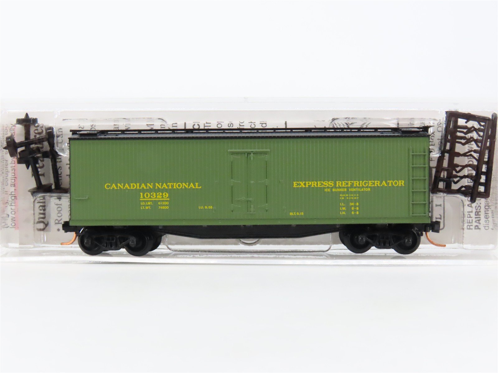 N Scale Micro-Trains MTL 49570 CN Canadian National 40' Wood Reefer #10329