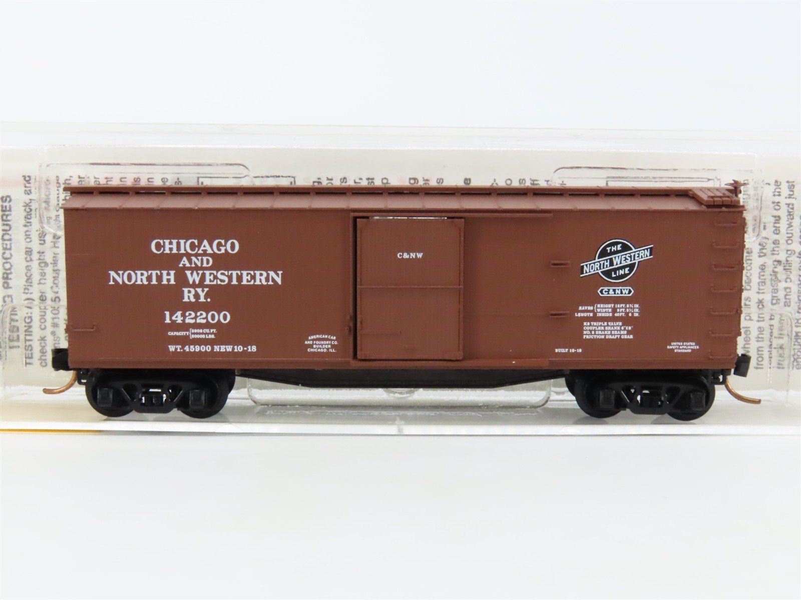 N Scale Micro-Trains MTL 39160 CNW Chicago & North Western 40' Box Car #142200
