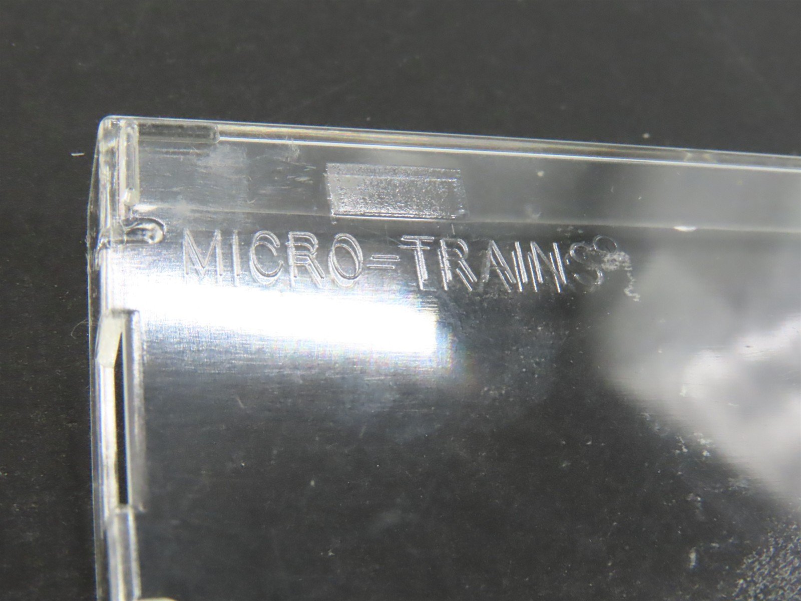 N Scale Micro-Trains MTL 39160 CNW Chicago & North Western 40' Box Car #142200