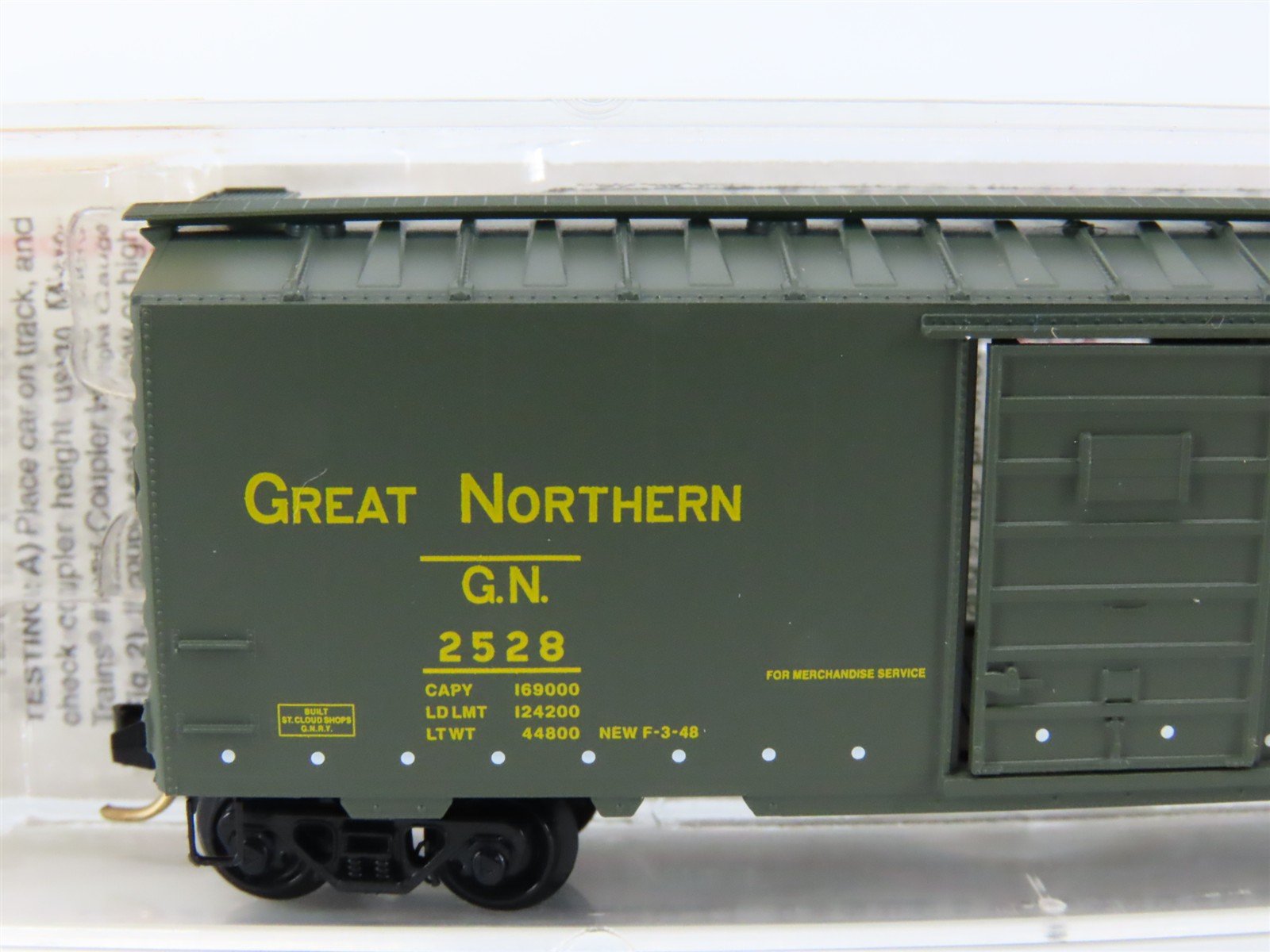 N Scale Micro-Trains MTL 20406 GN Great Northern 40' Single Door Box Car #2528