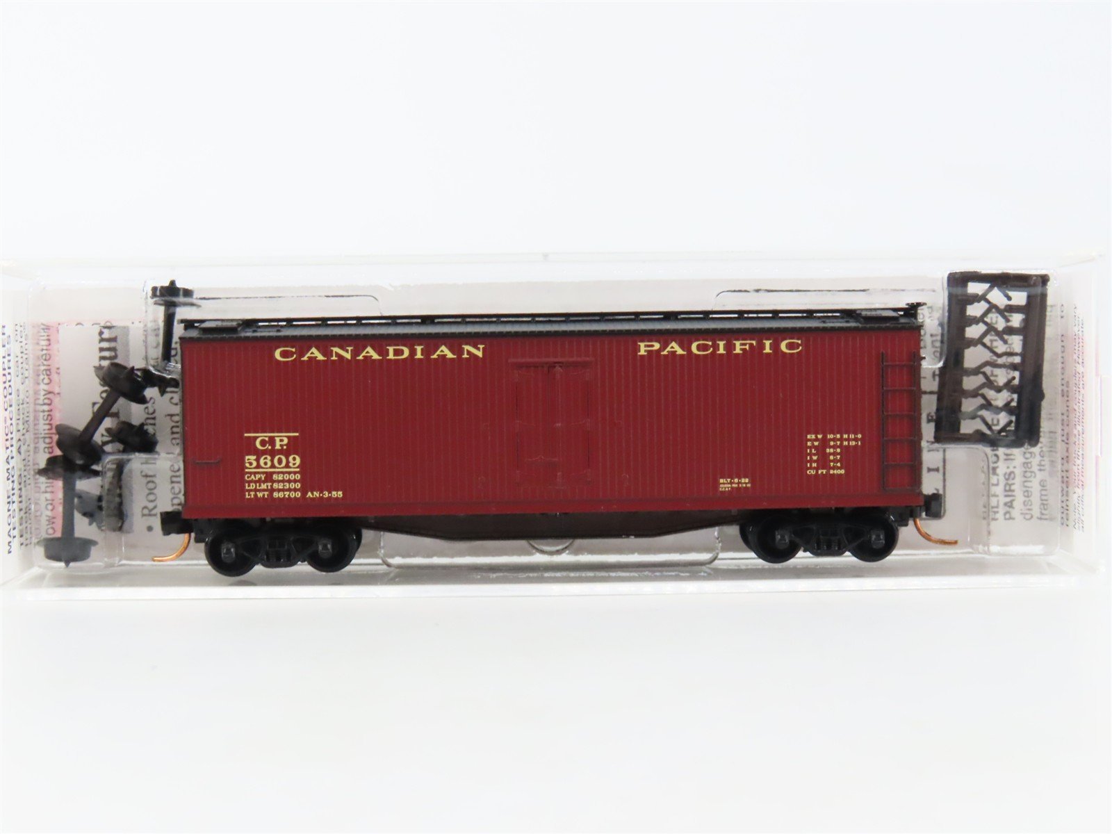 N Scale Micro-Trains MTL 04900530 CP Canadian Pacific 40' Wood Reefer #5609