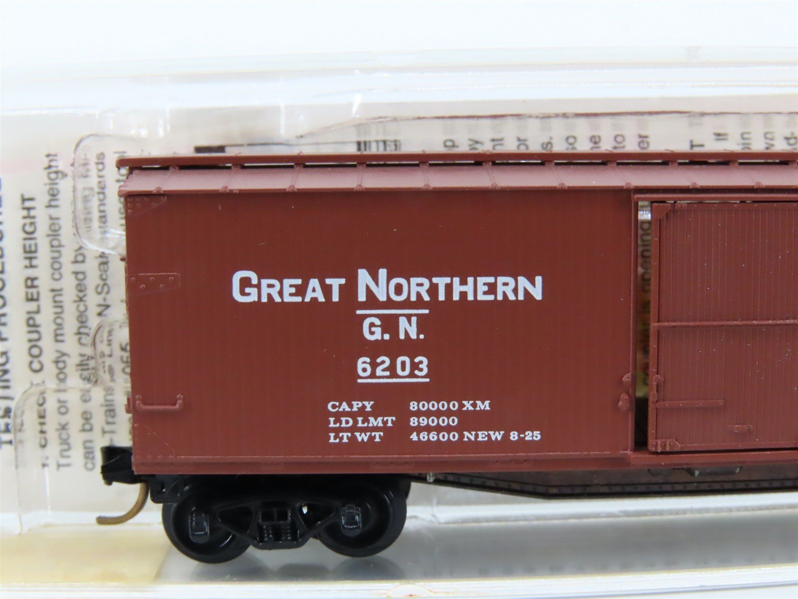 N Scale Micro-Trains MTL 20226 GN Glacier National Park 40' Box Car #6203