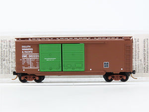N Scale Micro-Trains MTL 23260 DWC Duluth Winnipeg & Pacific 40' Box Car #582225