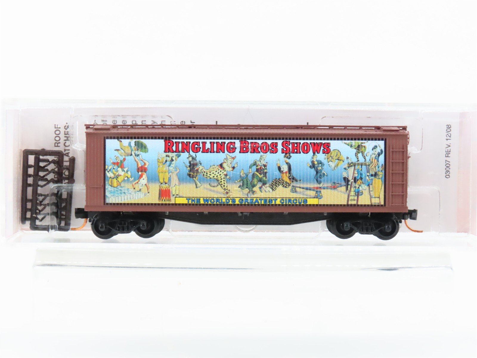 N Scale Micro-Trains MTL 04700402 Ringling Bros. Billboard #2 40' Wood Reefer