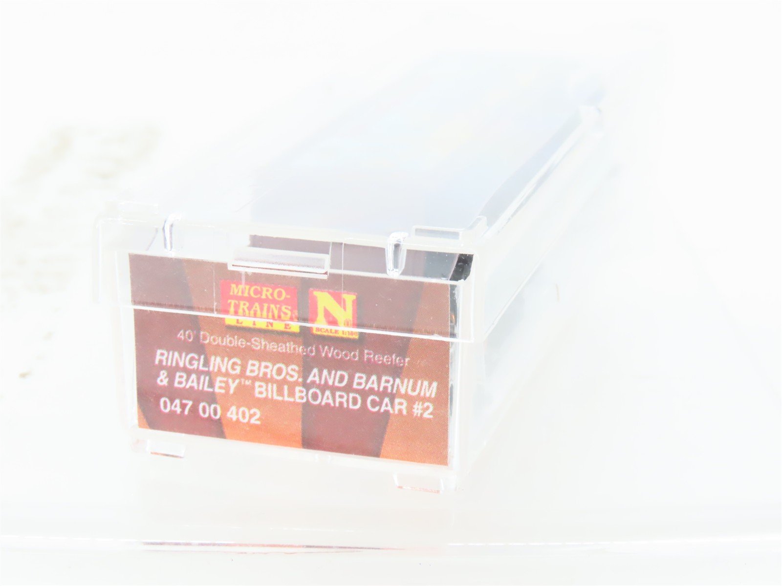 N Scale Micro-Trains MTL 04700402 Ringling Bros. Billboard #2 40' Wood Reefer