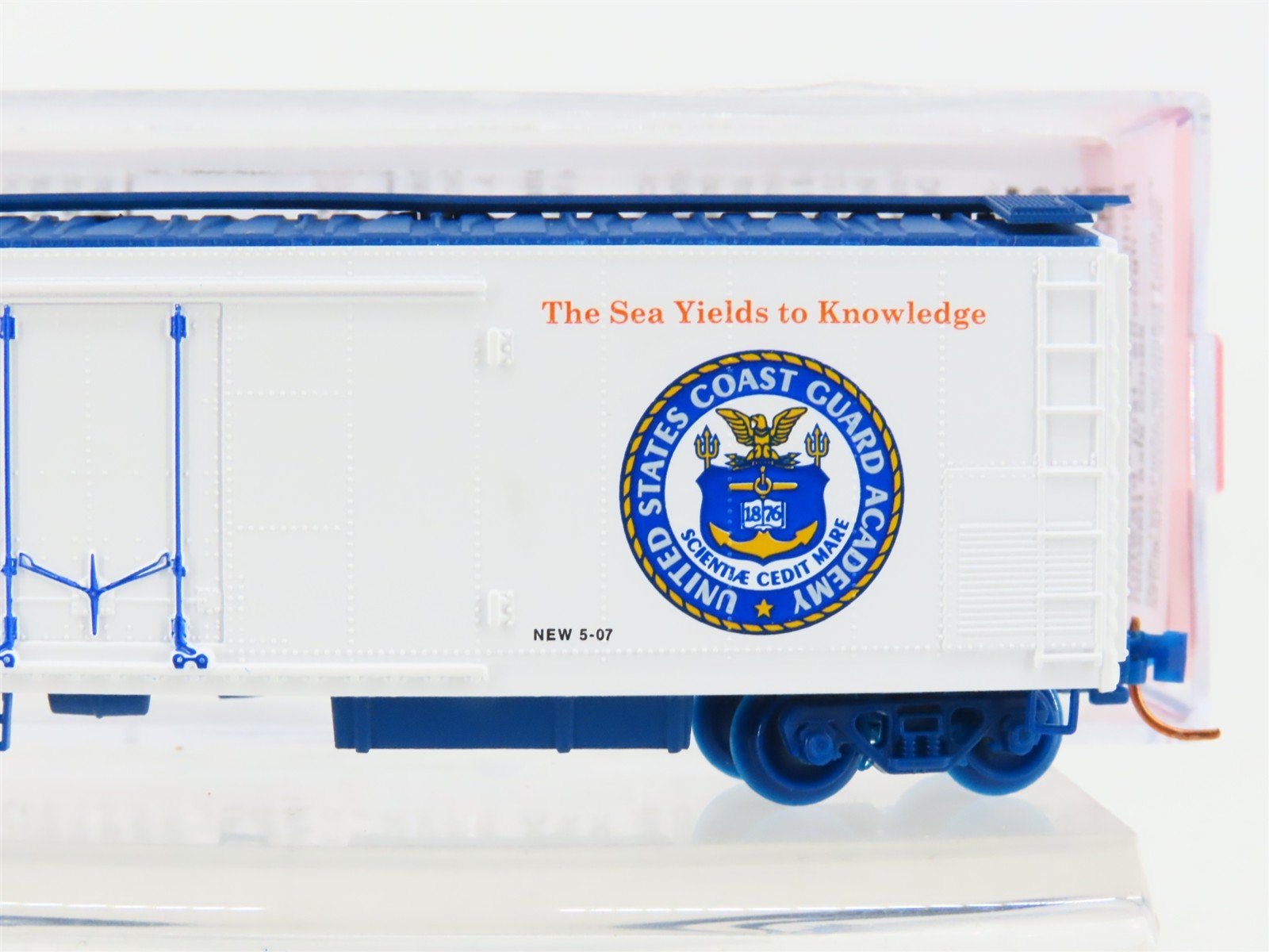 N Micro-Trains NSC MTL 07-01 CGAX U.S. Coast Guard Academy Mech. Reefer #1876