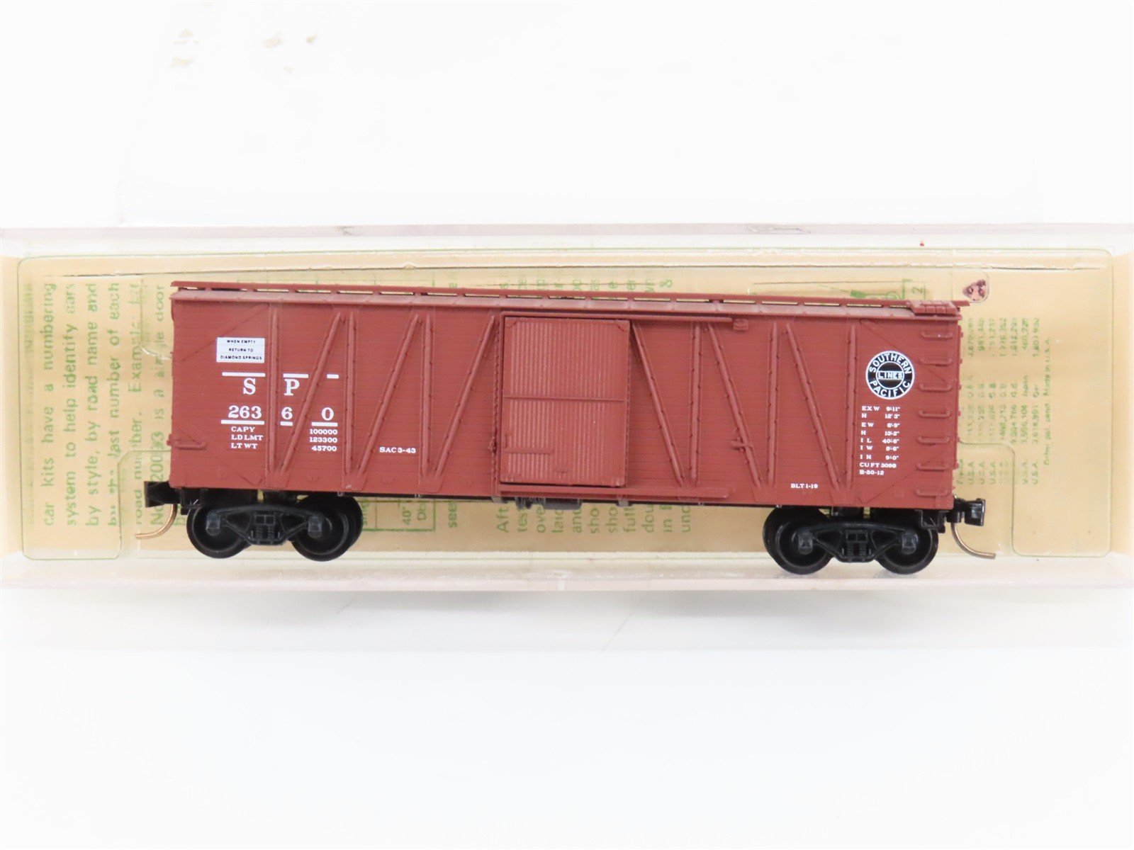 N Kadee Micro-Trains MTL 20093 SP Southern Pacific 40' Boxcar 26360 - Blue Label